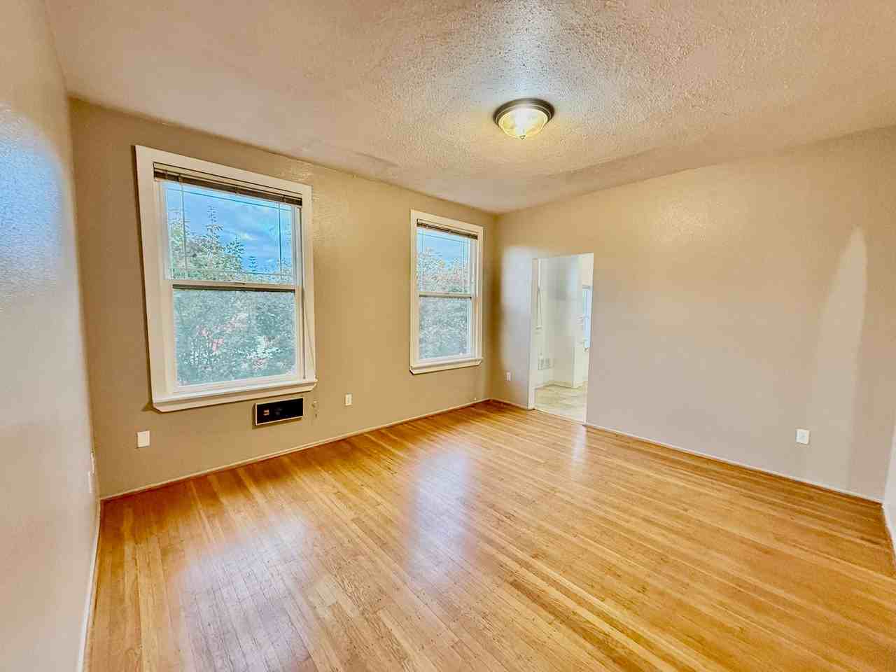 816 S 8th St #301 - Photo 7 of 27