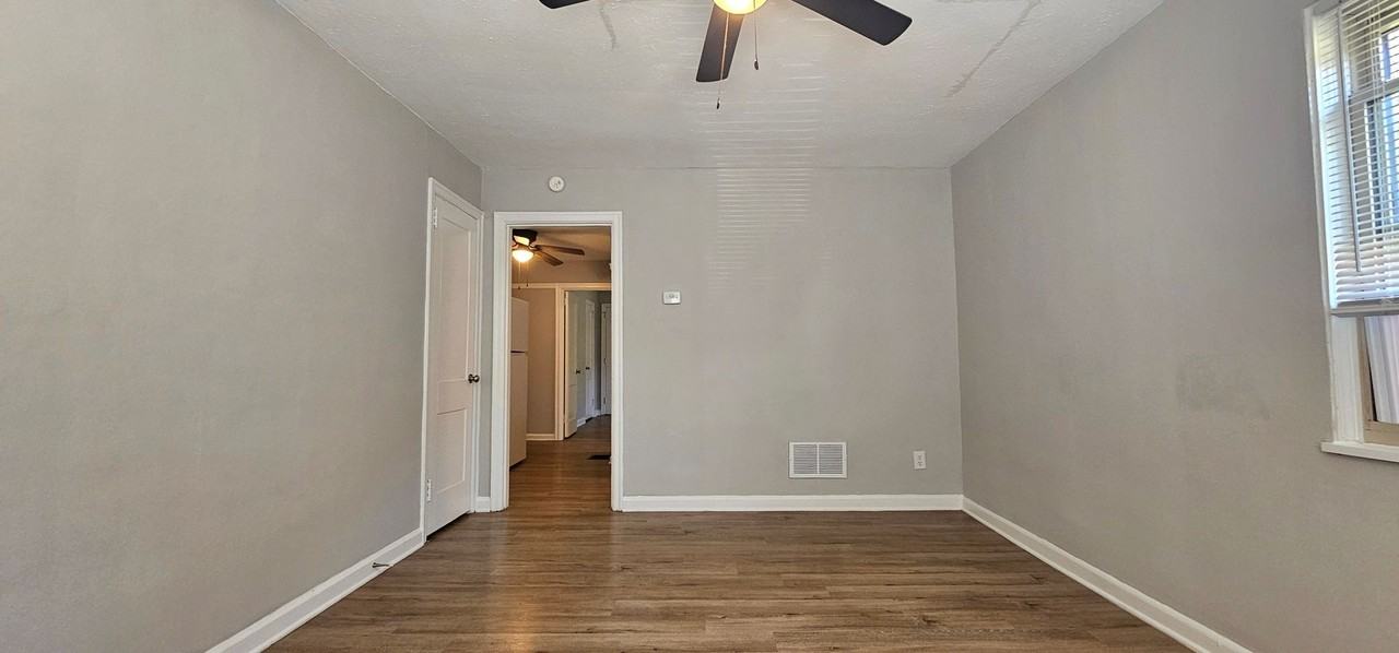 231 E Xenia Dr #A - Photo 3 of 8