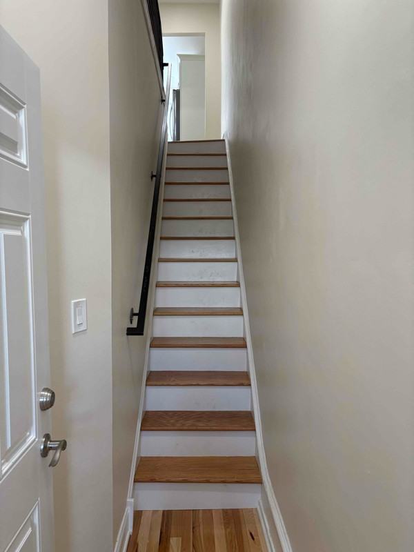 2718 Parrish St #B - Photo 3 of 16