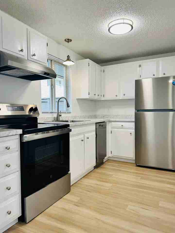 20832 76th Ave W #8 - Photo 3 of 16