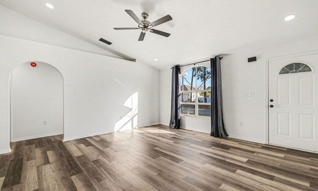 5710 Graham St - Photo 4 of 14