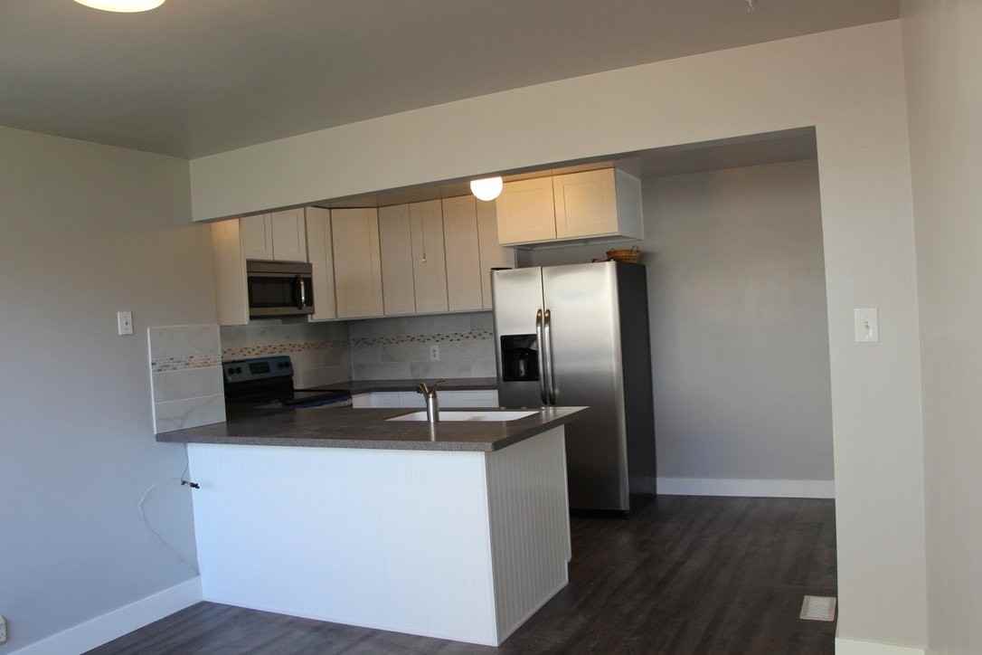 2556 E Parleys Way - Photo 3 of 11