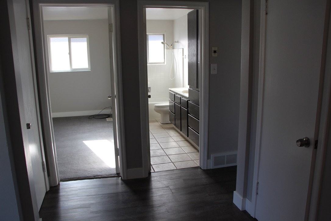 2556 E Parleys Way - Photo 7 of 11