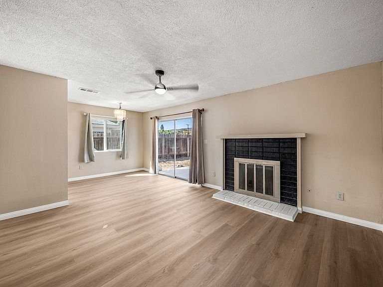 14166 Frame Rd - Photo 5 of 16