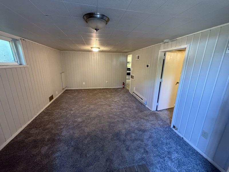 893 E St - Photo 3 of 12