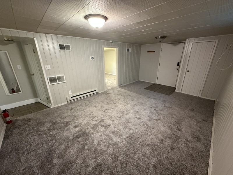 893 E St - Photo 4 of 12