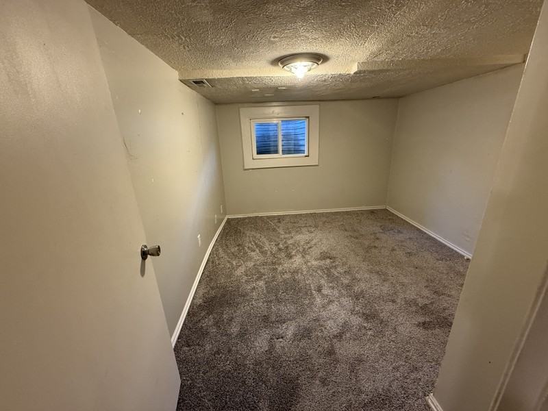 893 E St - Photo 5 of 12