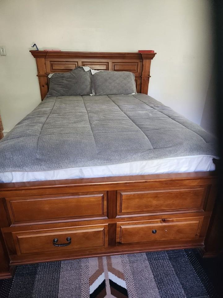 411 E Locust Ave - Photo 5 of 12