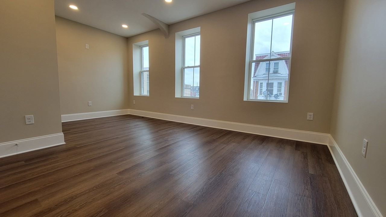 116 N 5th St #2ndFL - Photo 4 of 15