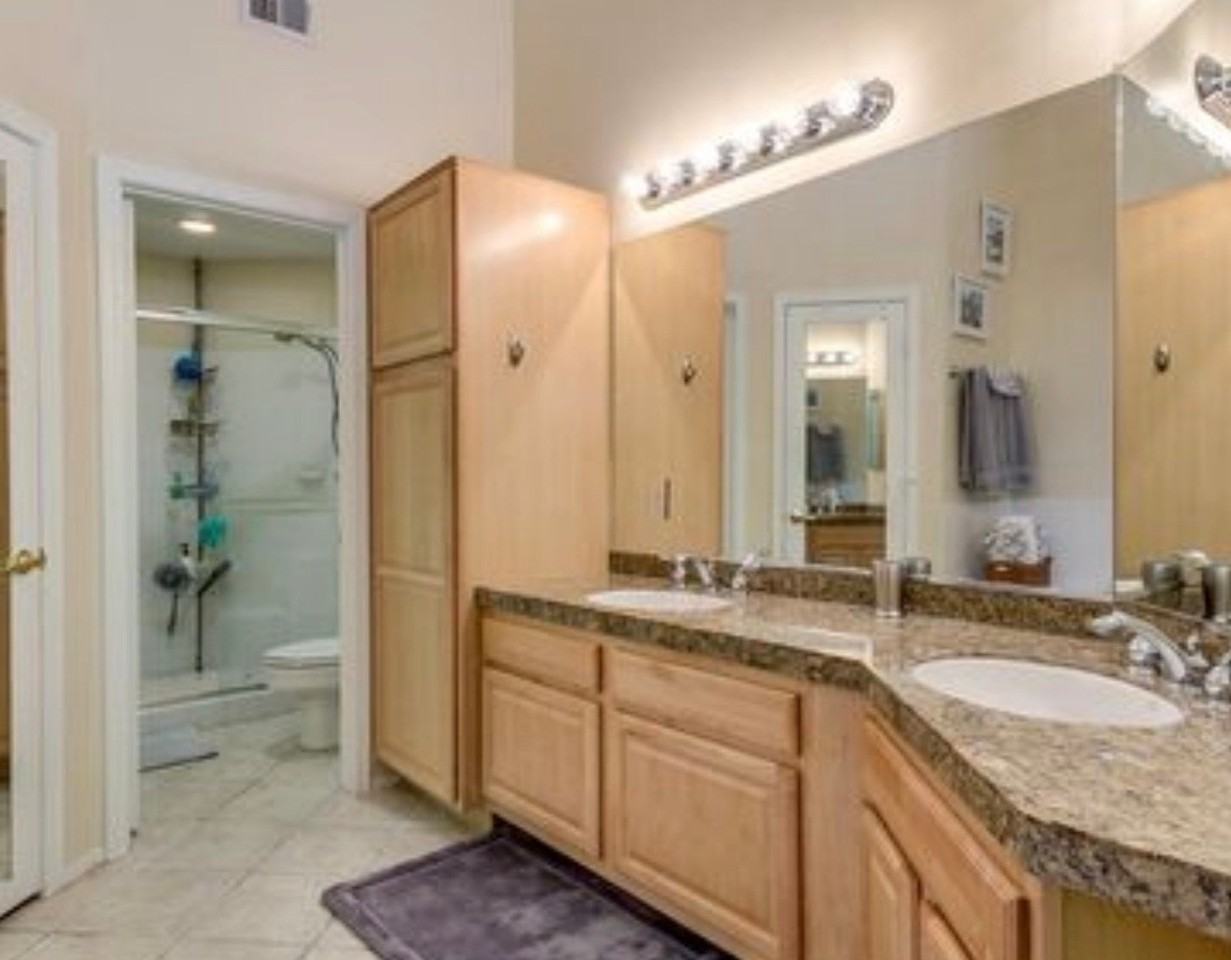7508 E Earll Dr #17 - Photo 6 of 8