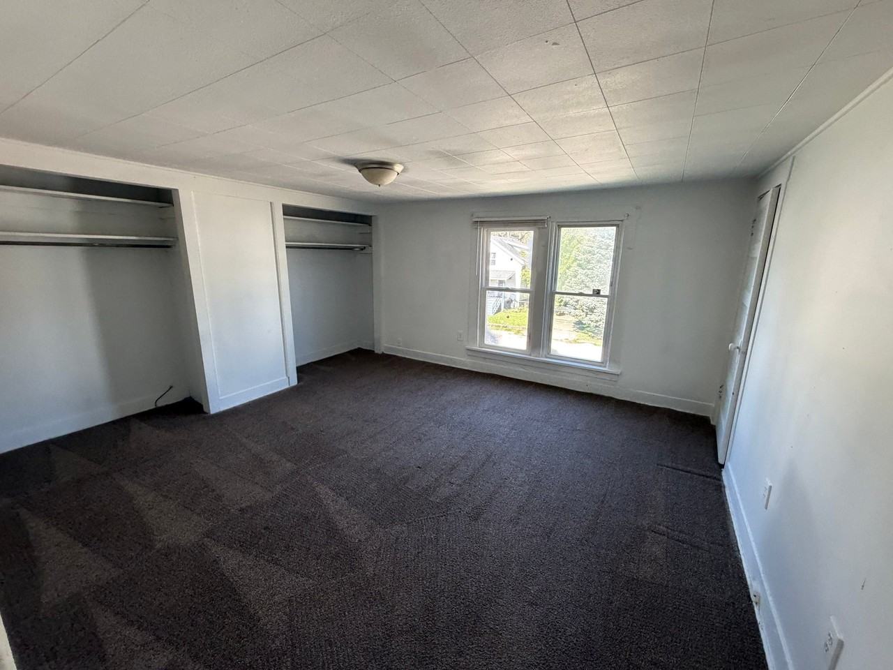 2087 Minnesota Ave - Photo 5 of 8