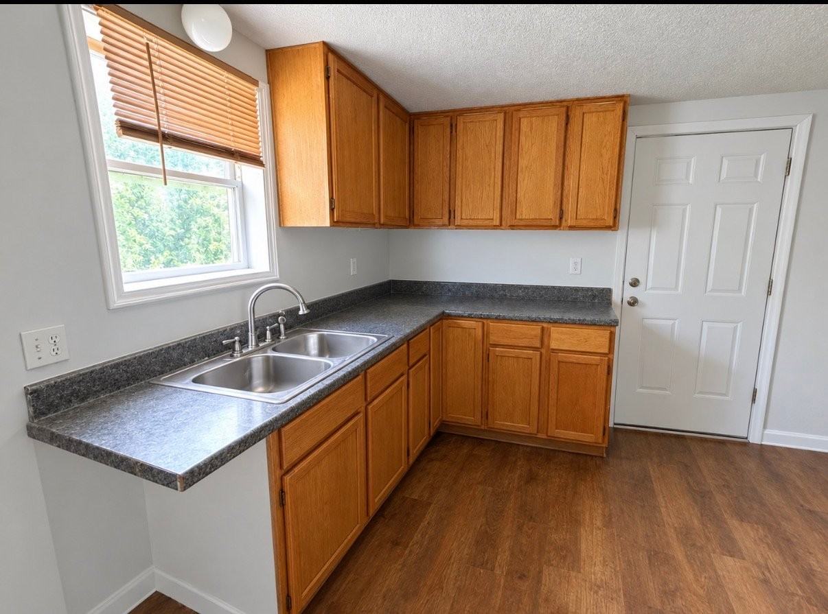 2087 Minnesota Ave - Photo 7 of 8