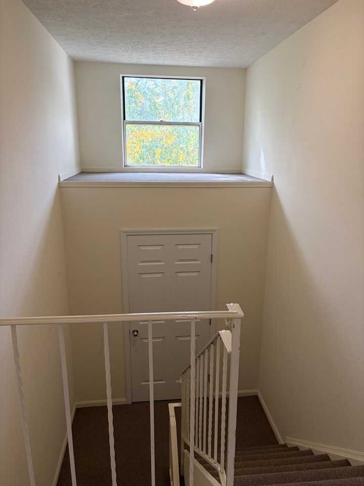 2360 Canterbury Rd #3 - Photo 5 of 10