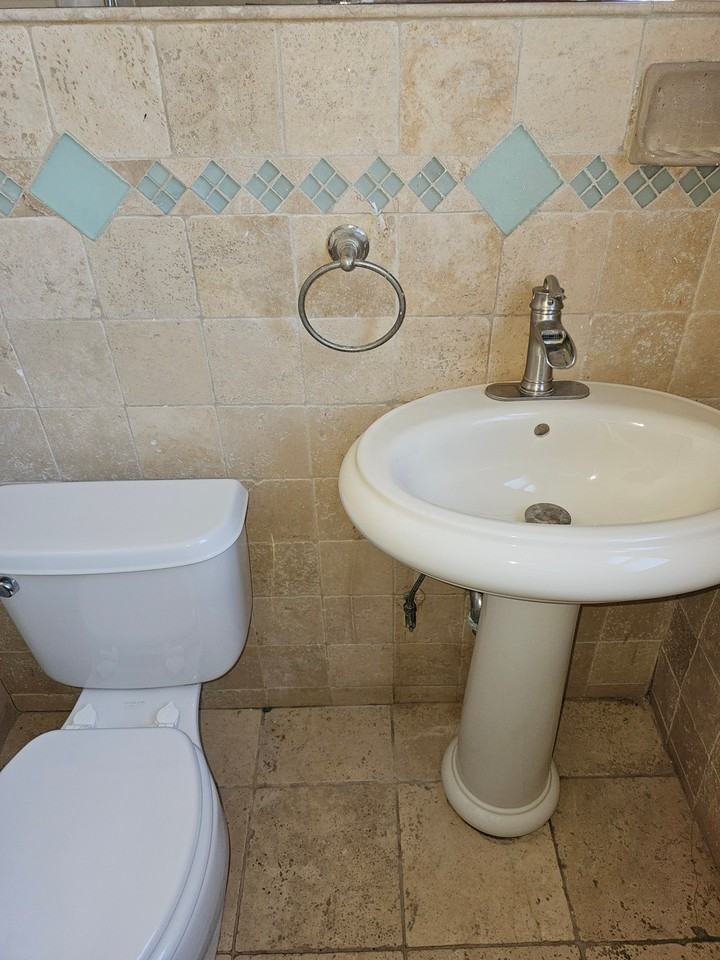 402 Franklin Ave #FL1 - Photo 5 of 5