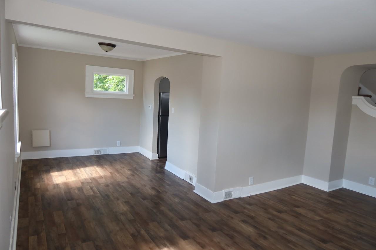 460 Violet Ct - Photo 6 of 19