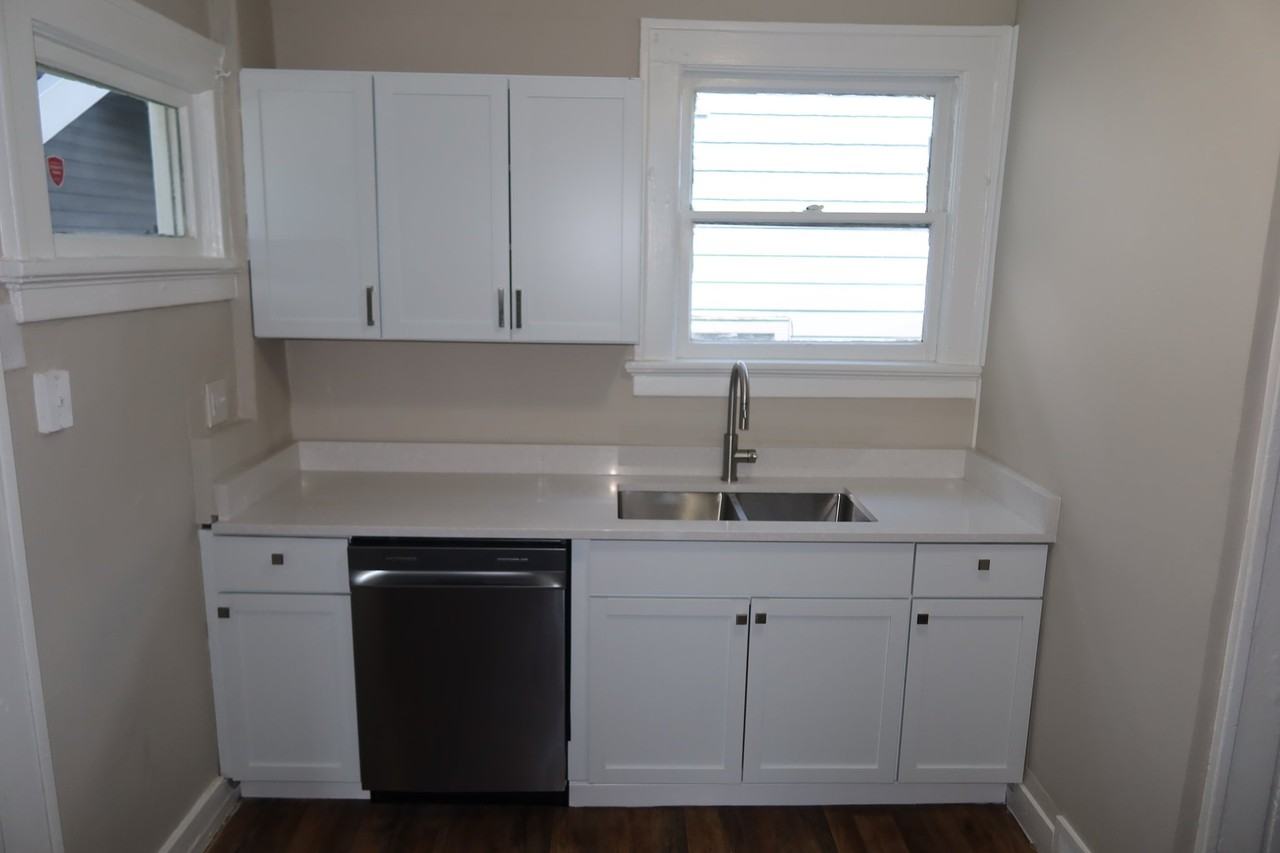460 Violet Ct - Photo 7 of 19