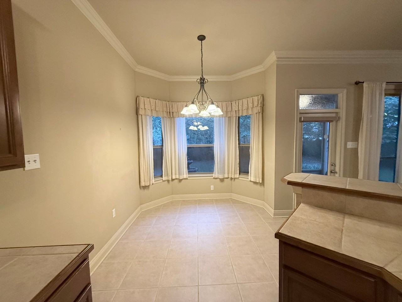 505 Loden Way - Photo 7 of 20
