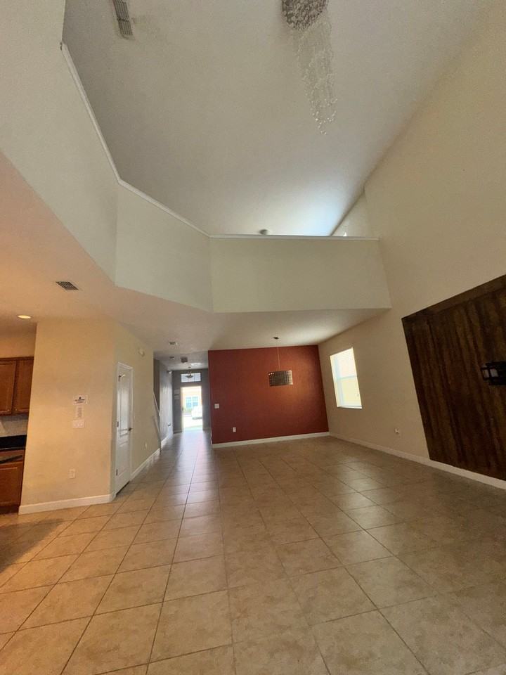 8985 Cuban Palm Rd - Photo 4 of 14