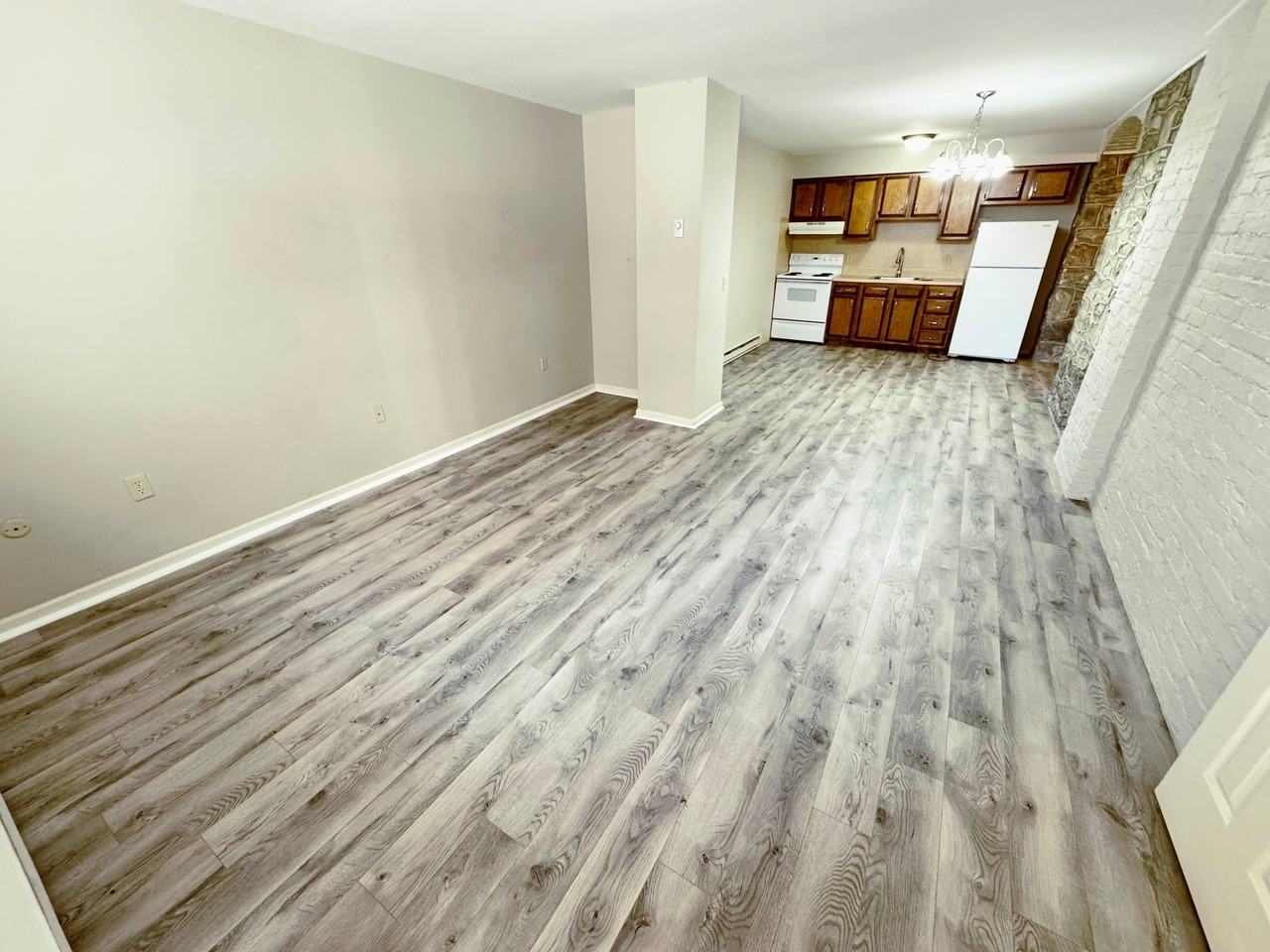 420 W Pennsylvania Ave #101 - Photo 2 of 9