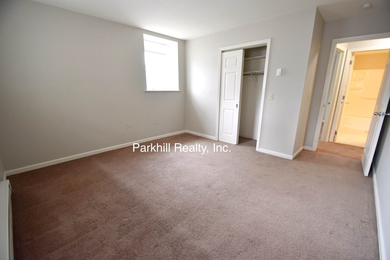 420 W Pennsylvania Ave #101 - Photo 7 of 9