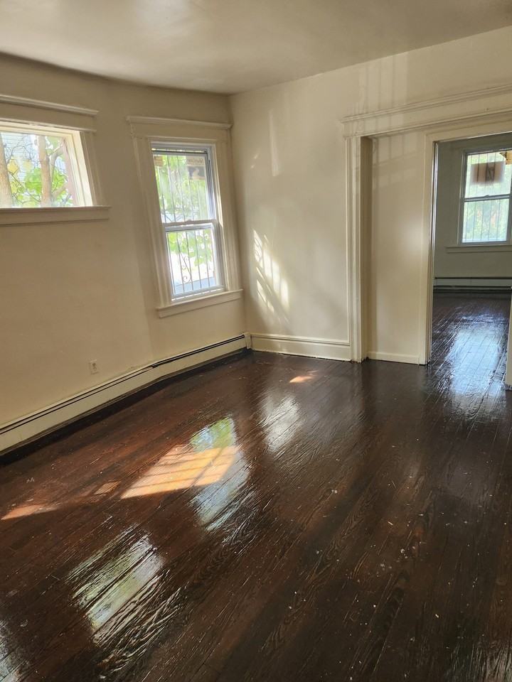 44 Ellis Ave #1 - Photo 4 of 7