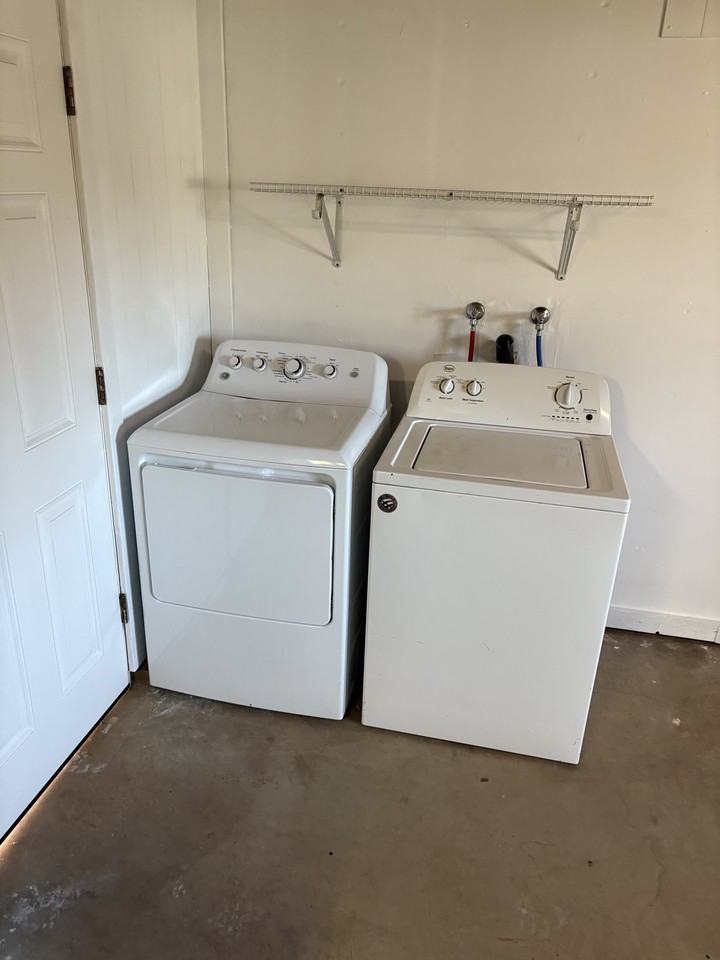 159 Artesia Dr - Photo 4 of 20