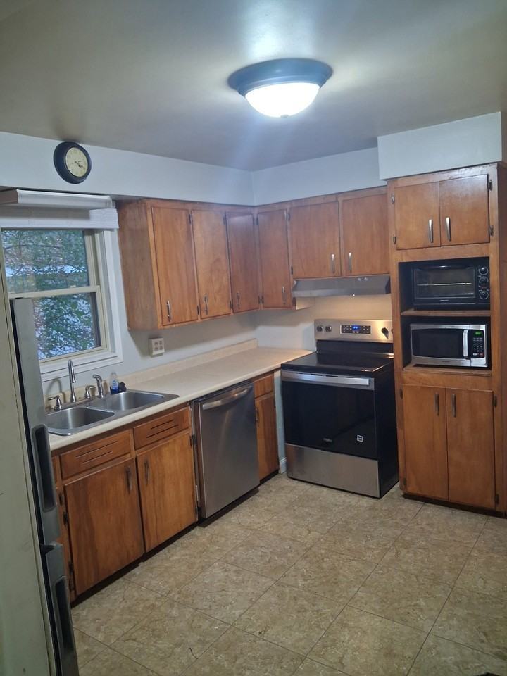 1538 Jericho Rd - Photo 4 of 11