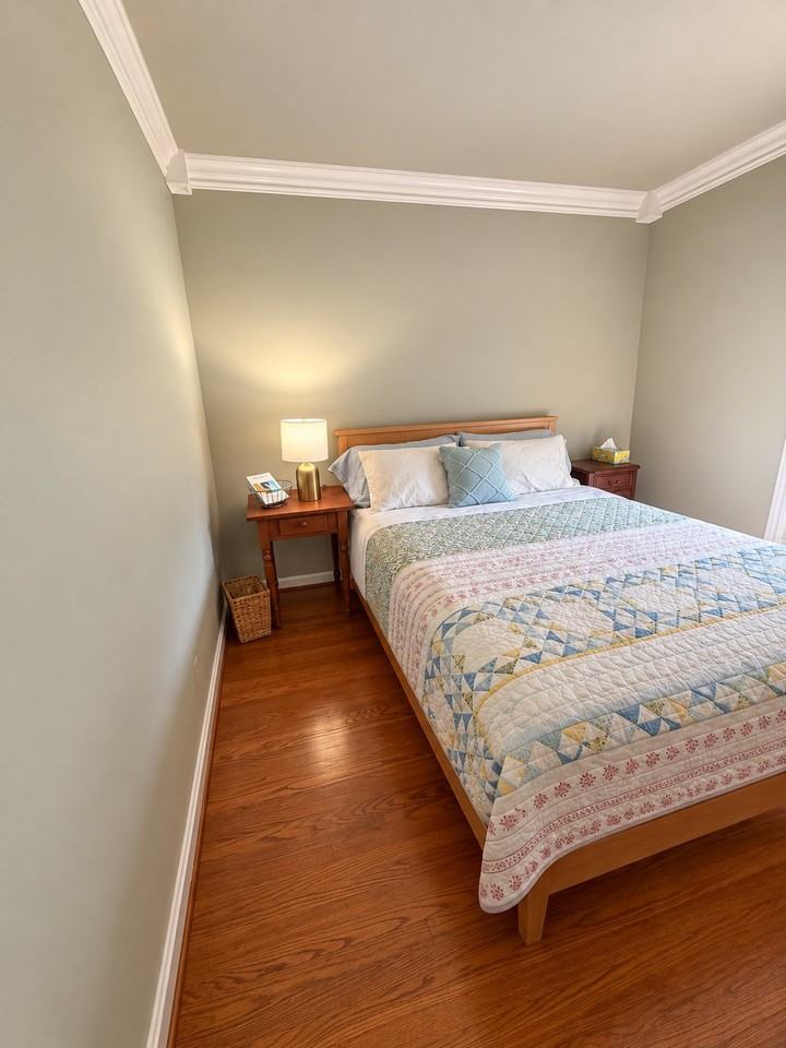 12725 Saint Clair Dr - Photo 4 of 17