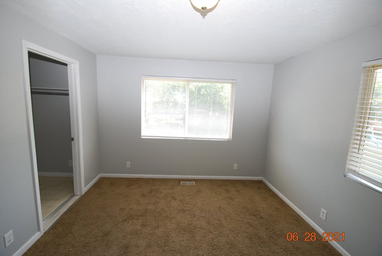 421 Wn - Photo 5 of 5