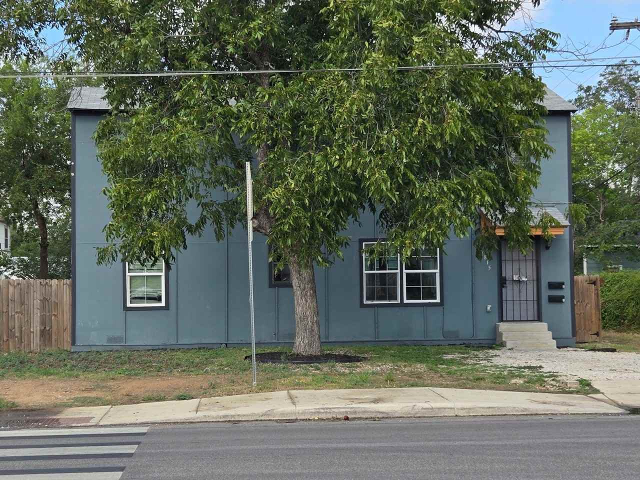 2815 S Pine St #101 - Photo 3 of 14