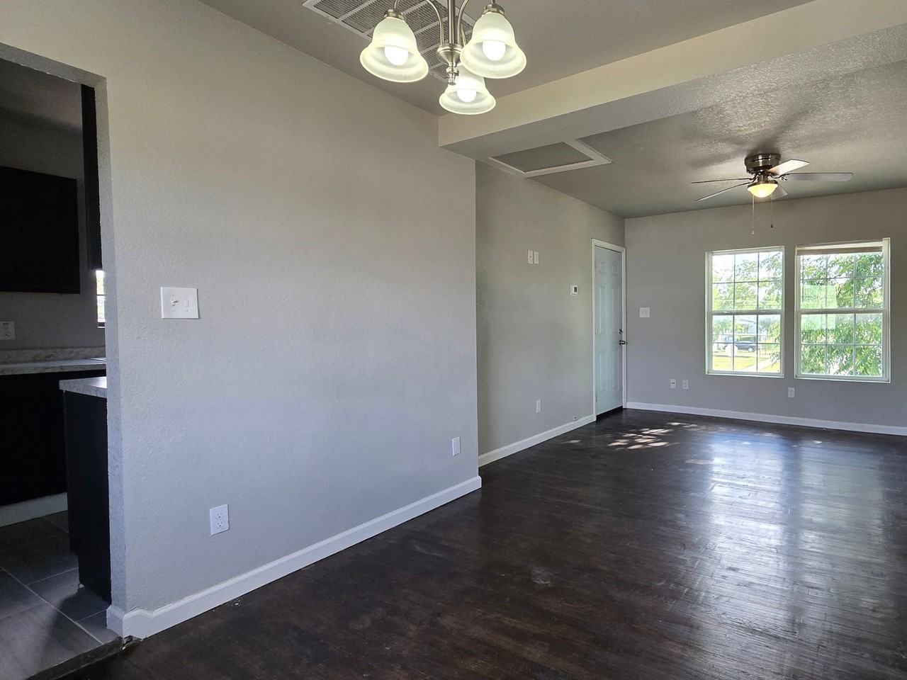 2815 S Pine St #101 - Photo 7 of 14