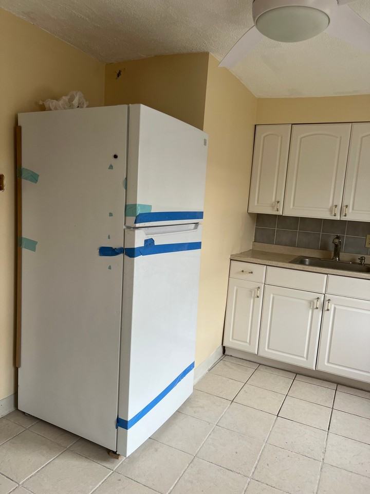 1991 Hertel Ave - Photo 2 of 11