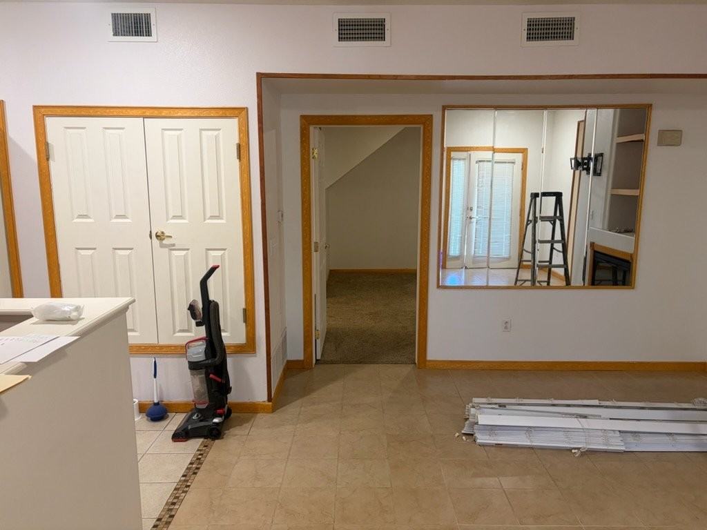 701 Lucca Dr - Photo 2 of 13