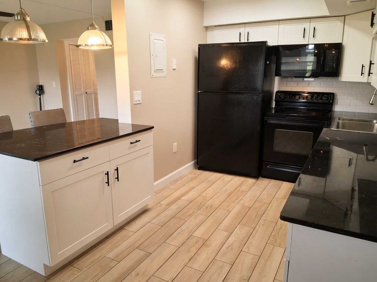 7231 W Country Club Dr N #130 - Photo 7 of 20