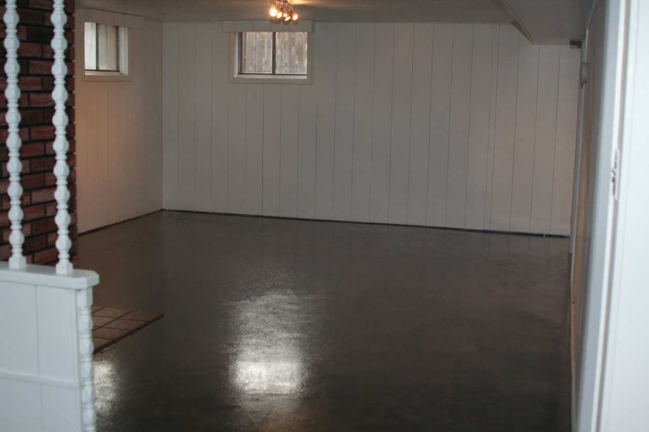 842 E Stuart St - Photo 2 of 4