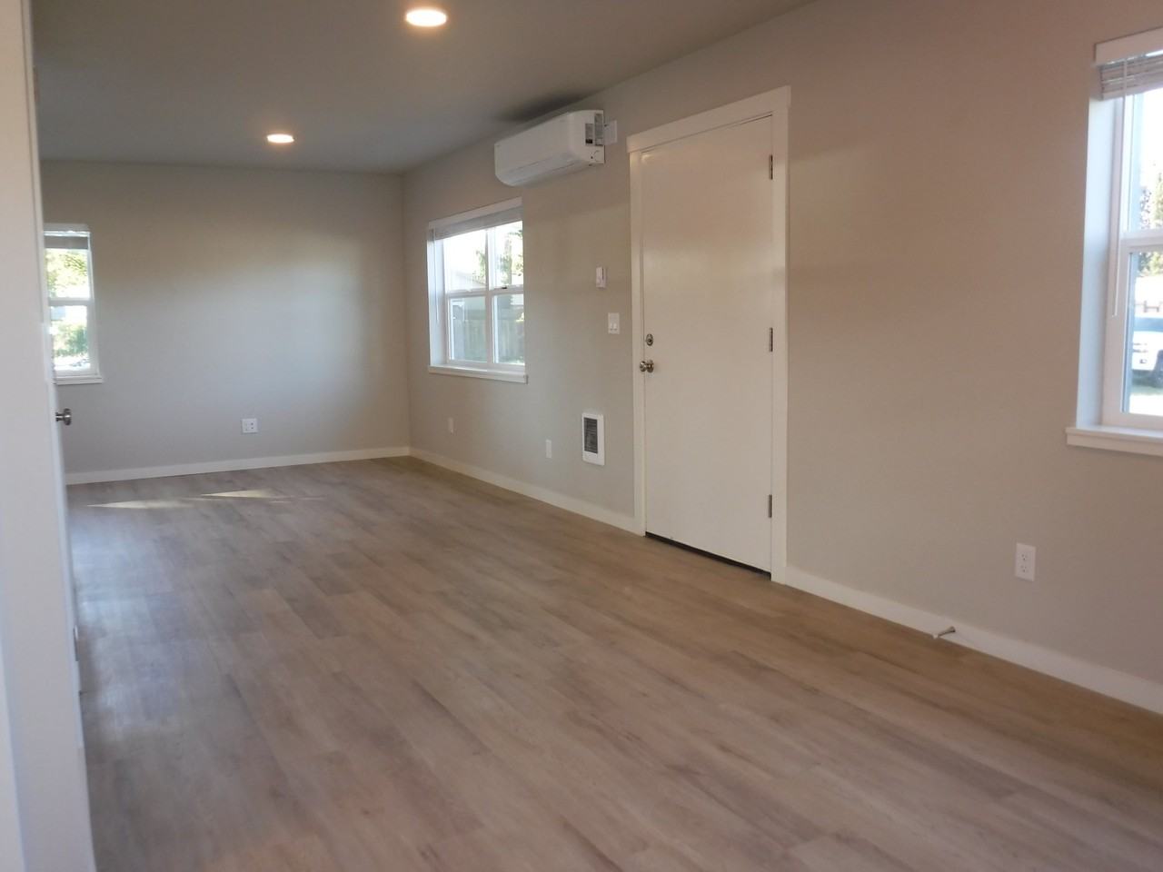 5293 Chehalis Dr N #5293 - Photo 2 of 13