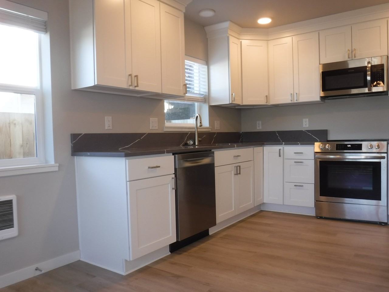 5293 Chehalis Dr N #5293 - Photo 6 of 13