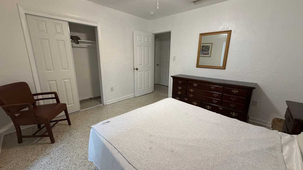 1442 Neave - Photo 3 of 12