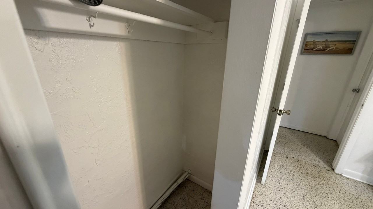 1442 Neave - Photo 5 of 12