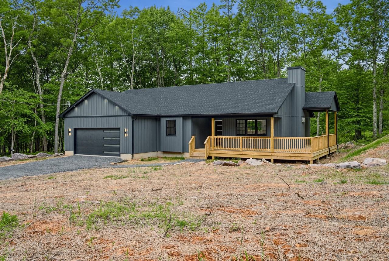 399 Stony Mountain Rd - Photo 2 of 20