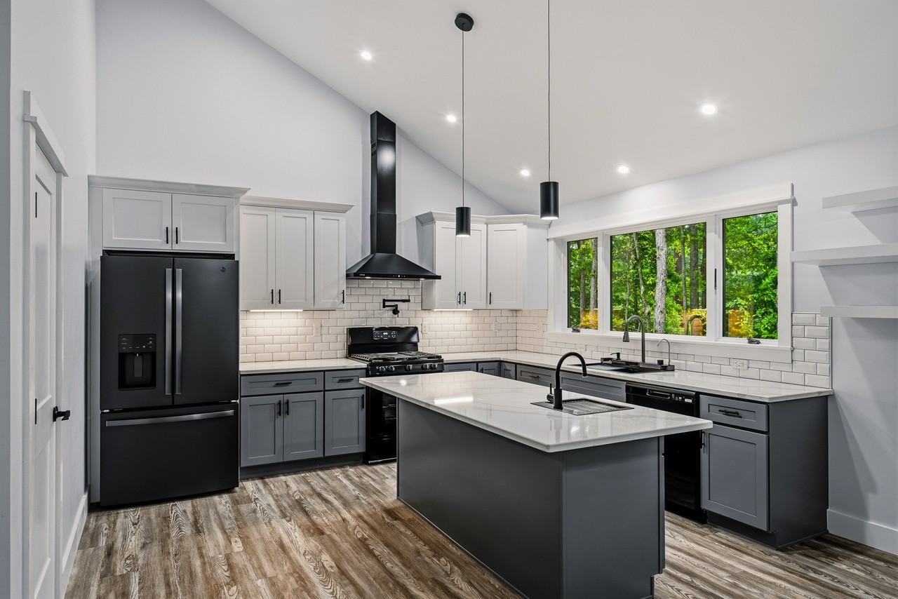 399 Stony Mountain Rd - Photo 5 of 20