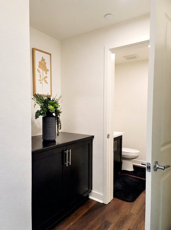 2820 Wagon Wheel Rd #402 - Photo 7 of 9