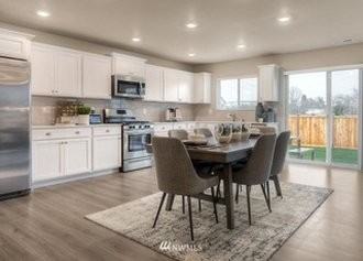 1909 18th Ave Sw - Photo 4 of 10