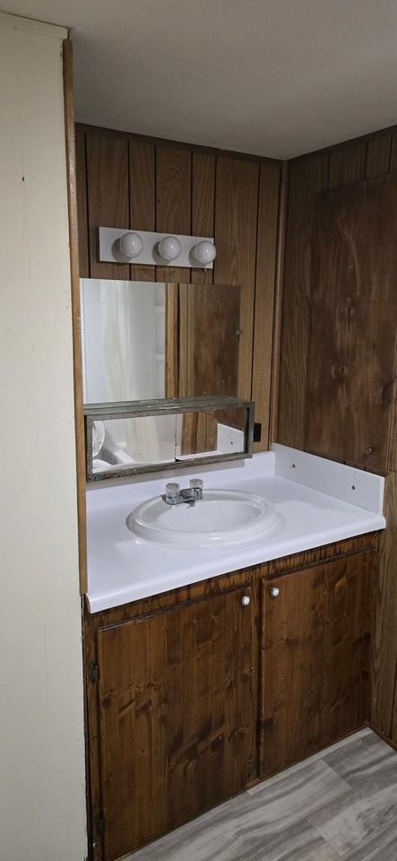 2011 Shaw Ct #202 - Photo 4 of 12