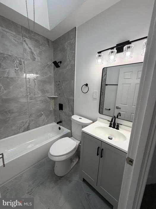 1951 W Spencer Ave - Photo 7 of 18
