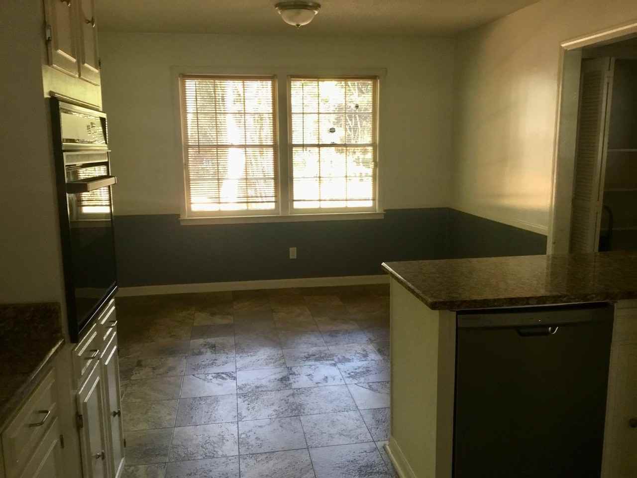 100 Charter House Rd - Photo 4 of 7