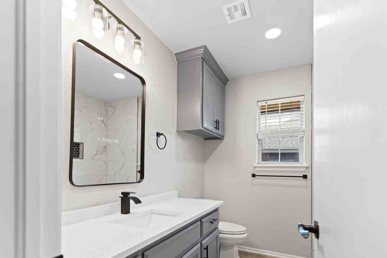 341 E Plantation Ter - Photo 2 of 16