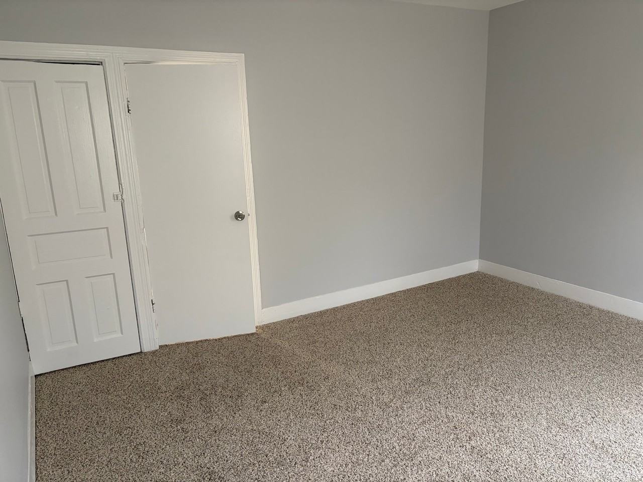 127 N 23rd St #B - Photo 7 of 9