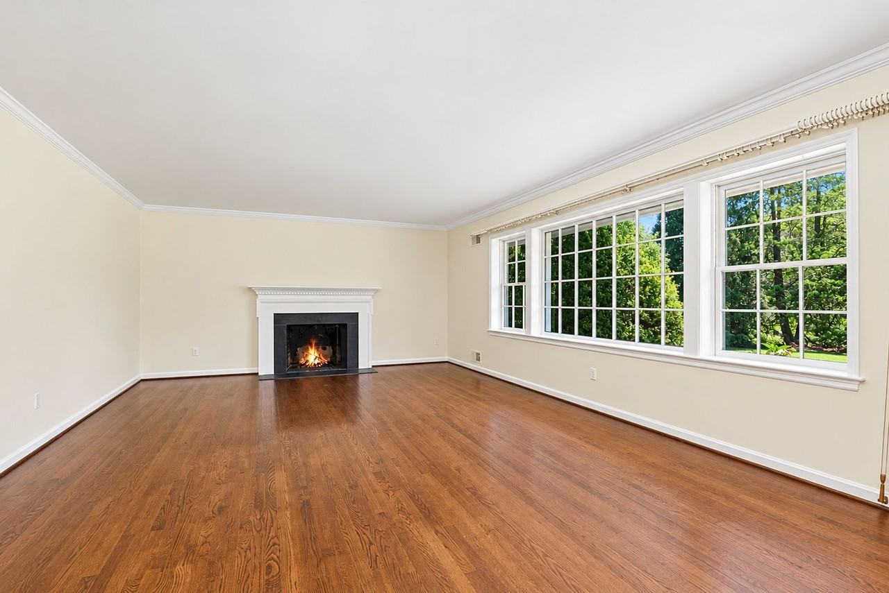 11009 Cripplegate Rd - Photo 4 of 41