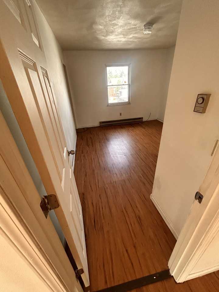 25 S 76th St #10 - Photo 2 of 7